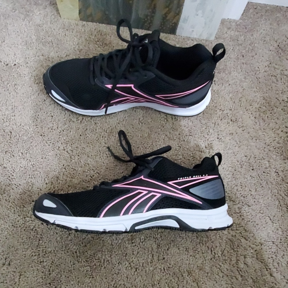 Shoes - Picture 2 of 4
